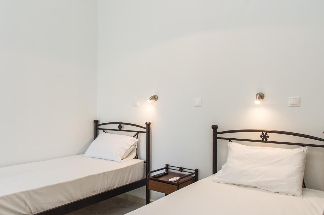 Tasos Rooms Stoúpa エクステリア 写真