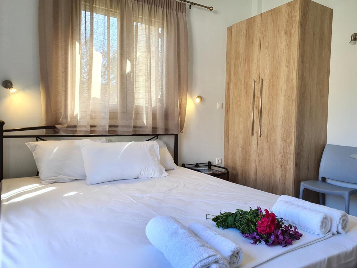 Tasos Rooms Stoúpa エクステリア 写真
